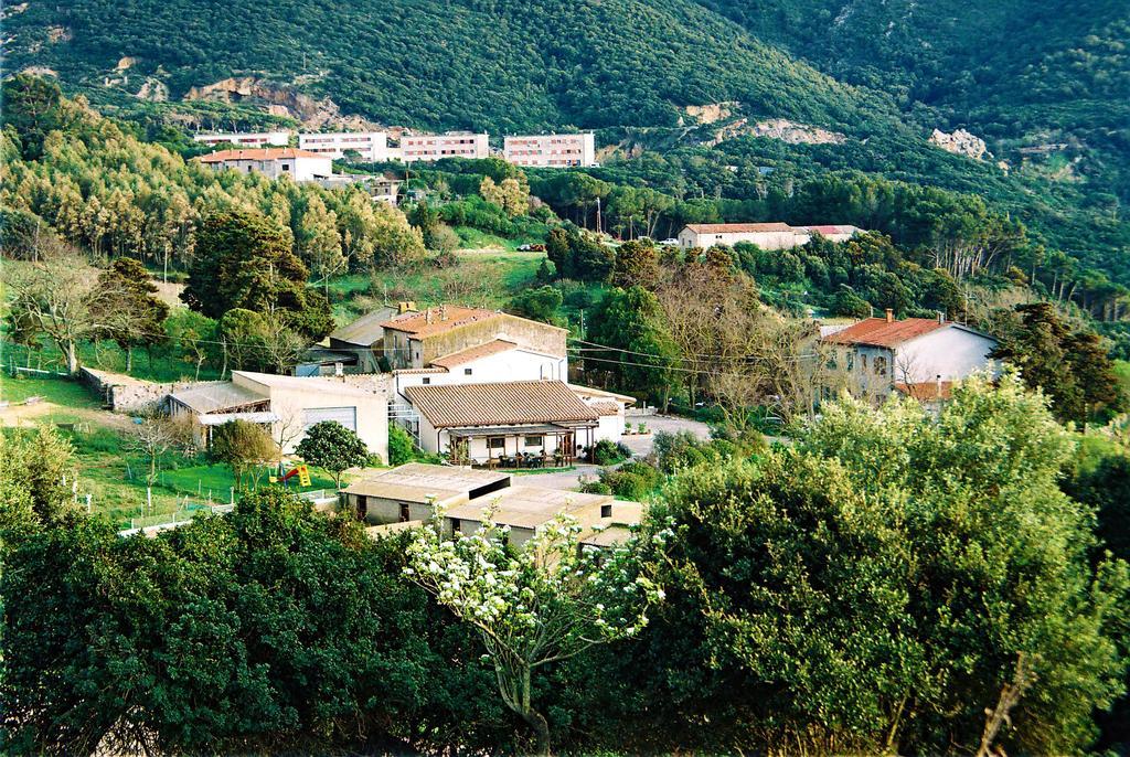 Agriturismo Satanca Arbus Exterior foto